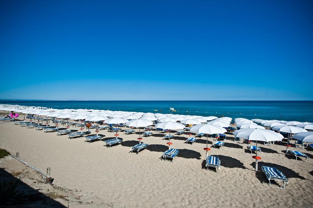 Ticho'S Greenblu Hotel Castellaneta Marina Exterior photo