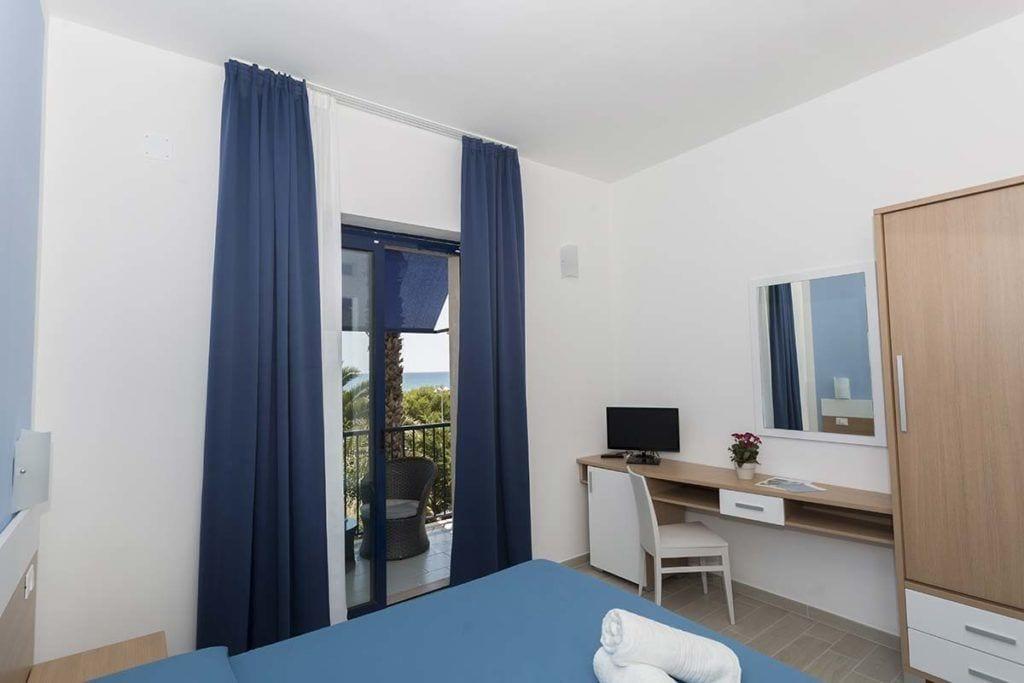 Ticho'S Greenblu Hotel Castellaneta Marina Exterior photo